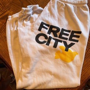 Free city sweatpants light gray size Medium